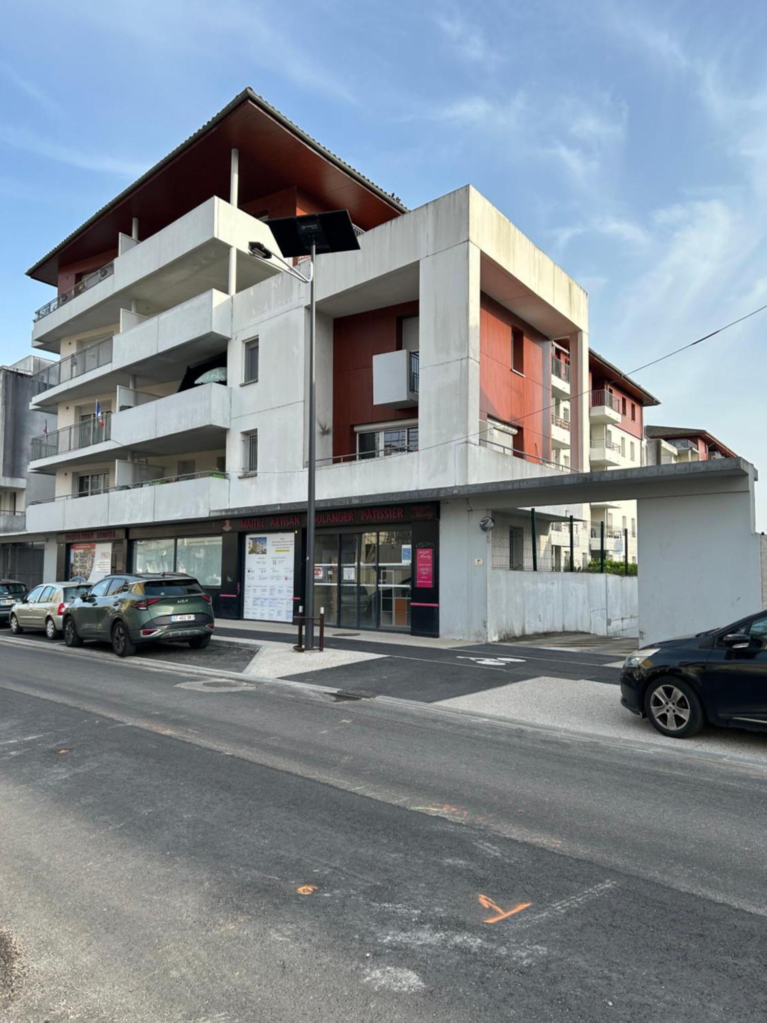 Appartement Cosy Agen Centre Avec Lit King Size المظهر الخارجي الصورة